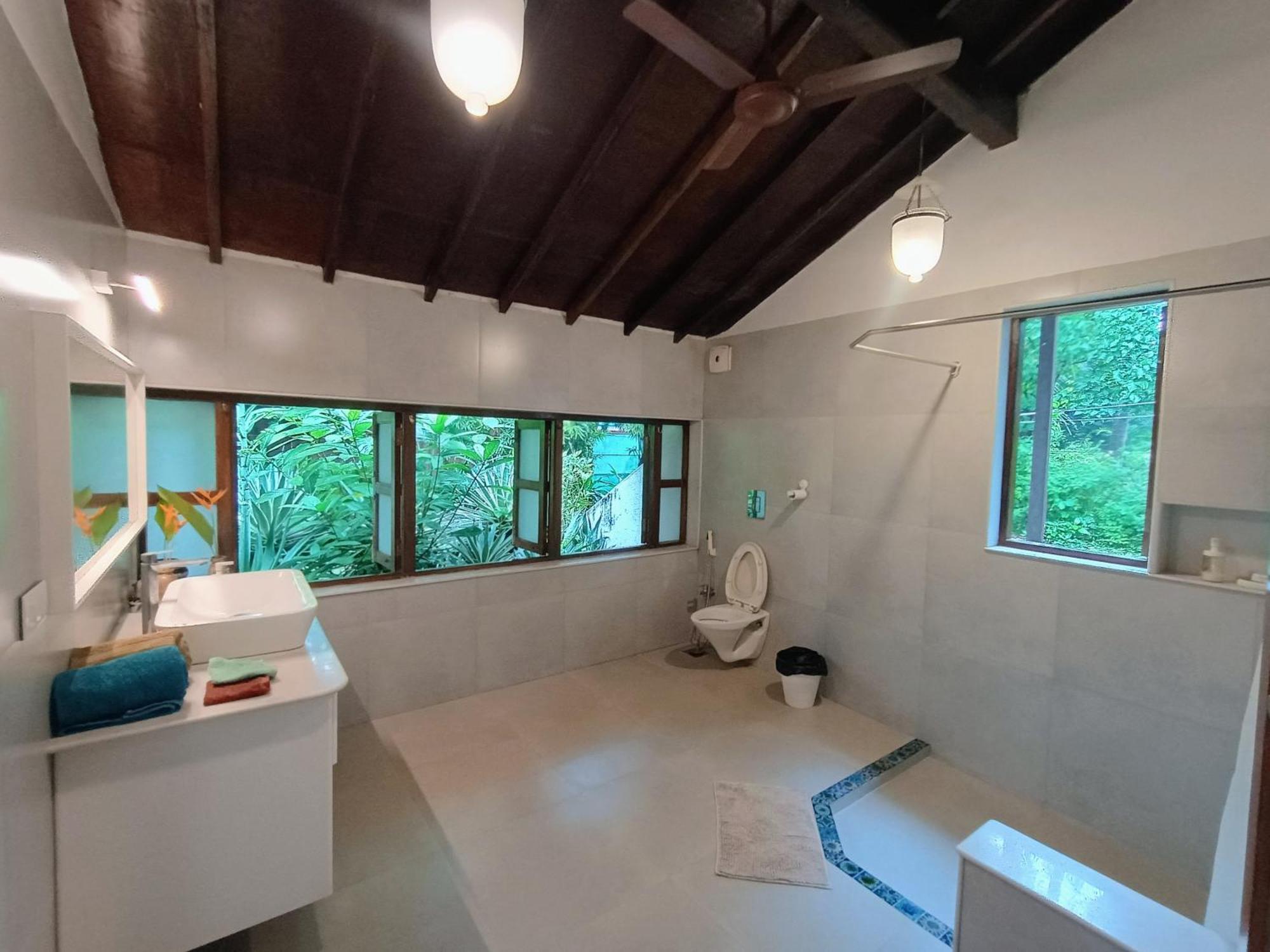 Banyan House - Luxurious 4 Bedroom Villa On One Acre, Near The Beach 나가온 외부 사진